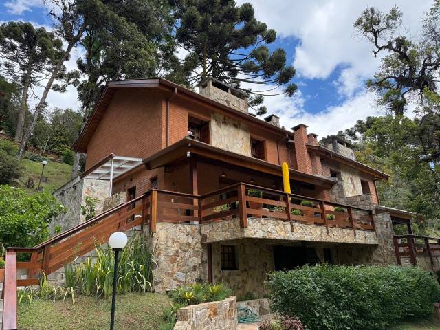 #85 - Casa para Venda em Campos do Jordão - SP