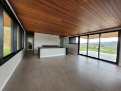 Casa para Venda em Campos do Jordão - 5